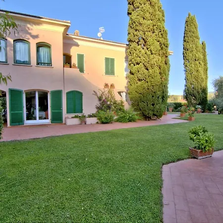 Residenza La Limonaia Apartahotel