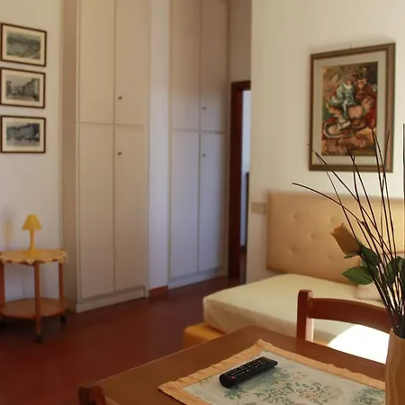 Residenza La Limonaia Ξενοδοχείο με διαμερίσματα 4*